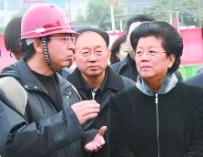 中央领导视察我司花溪村灾后重建项目