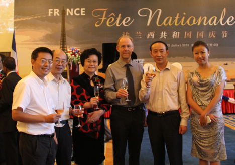 共襄中法友谊 拓展国际视野：我司董事长刘卫兵应邀出席法国国庆招待会