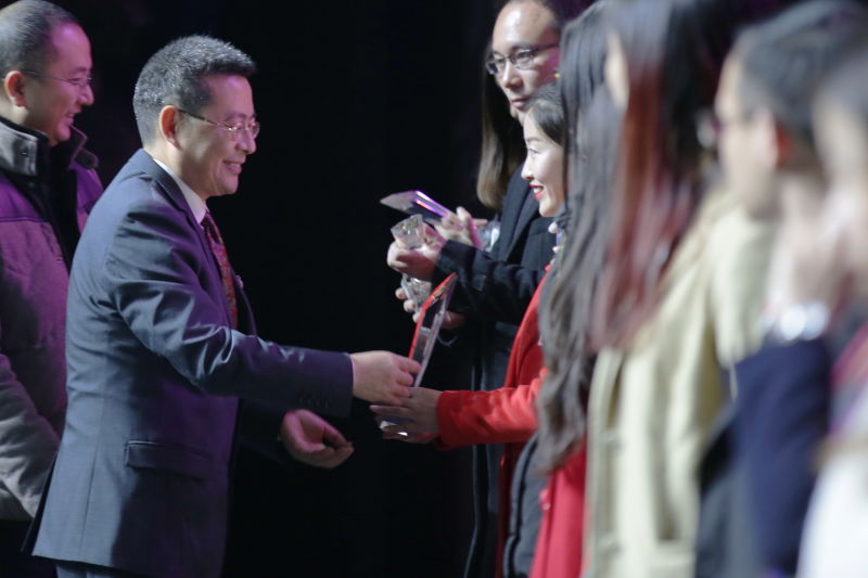 刘卫兵董事长应邀出席第十三届“金芙蓉杯”颁奖盛典 