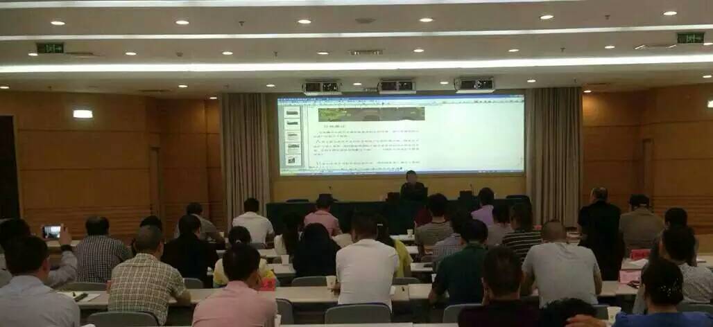 刘卫兵应邀主讲成都市历史建筑保护专题培训会