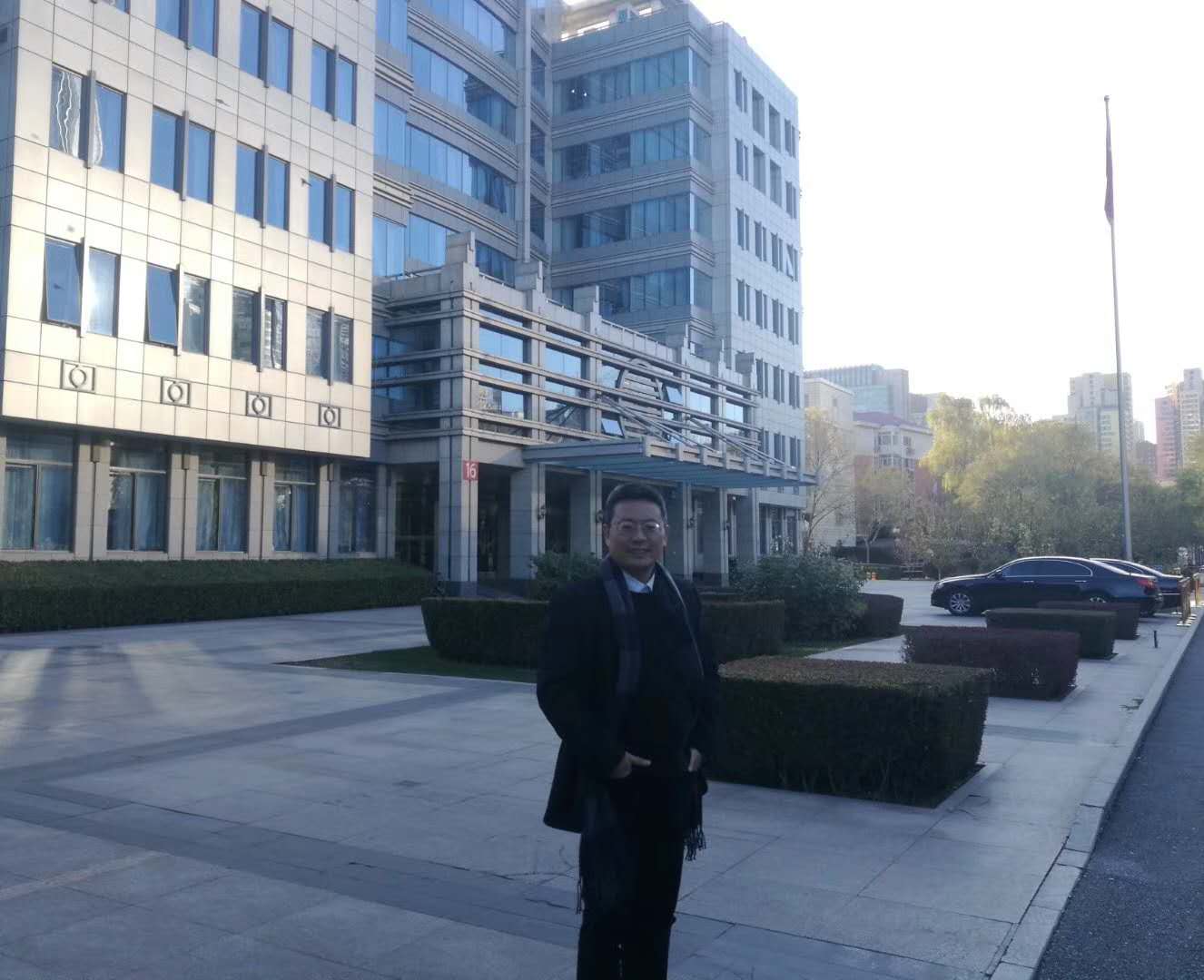 刘卫兵赴京接受人民日报社专访：呼吁保护古镇古村落，留住城乡“真乡愁”